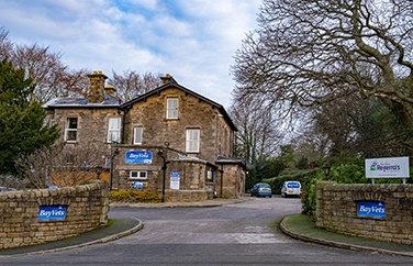 Bay Vets Lancaster Gallery Image 1