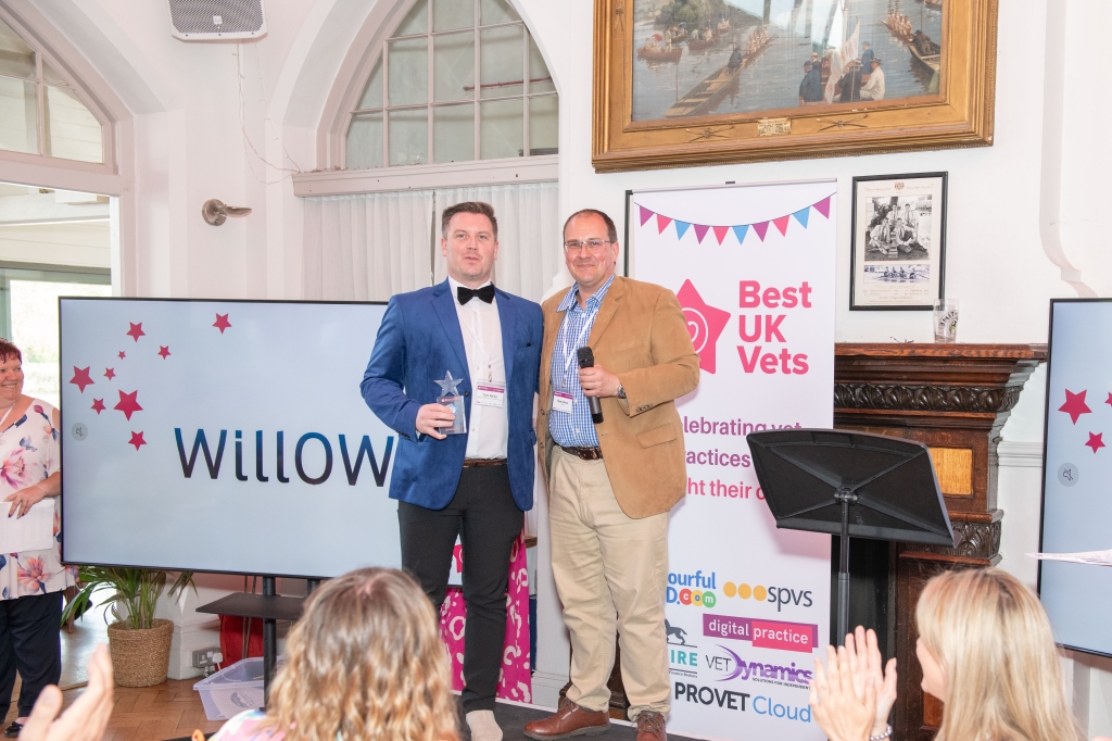 Willows Crowned 'Best Referrals' And 'Best West Midlands Vet'